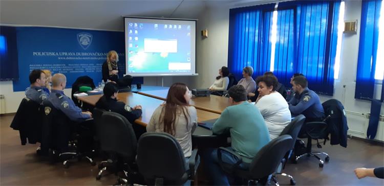 Slika PU_DN\2024\edukacija jezika gluhih i nagluhih\IMG-20240205-WA0000.jpg